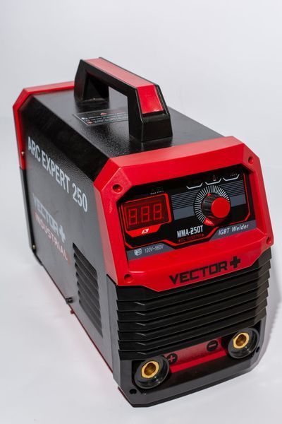 Aparat de sudură-invertor ARC EXPERT MMA250T VECTOR+ MMA250T
