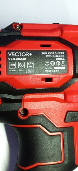 Аккумуляторный шуруповёрт VECTOR+ VEB20230 VEB20230