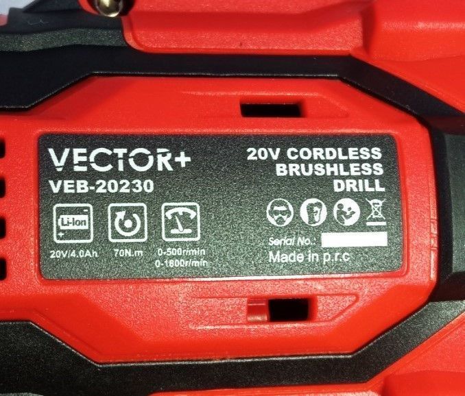 Аккумуляторный шуруповёрт VECTOR+ VEB20230 VEB20230